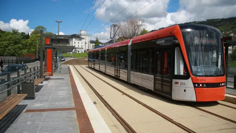 Bybanen i Bergen Minute By Minute still 1