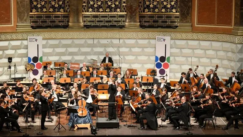 Renaud Capuçon und Julia Hagen spielen Brahms Rheingau Musik Festival 2025 still 5