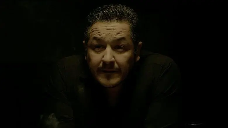 Je Suis L'Homme De Famille still 2