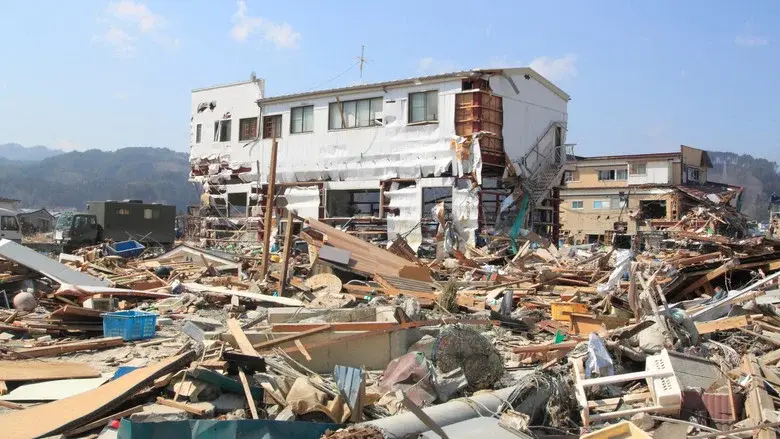 Japan: Hightech against earthquake still 1