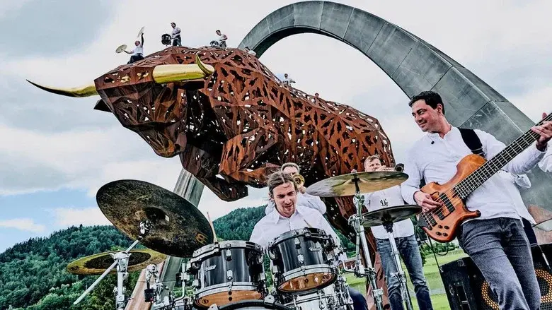Drum The Bull still 1