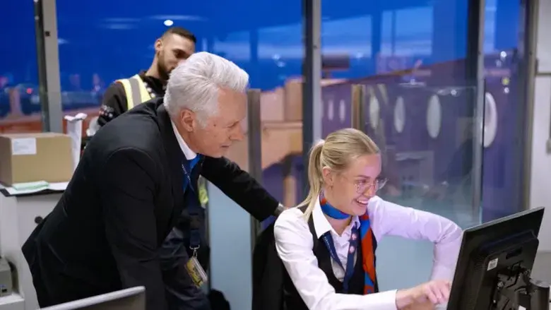 Schiphol Airport still 3
