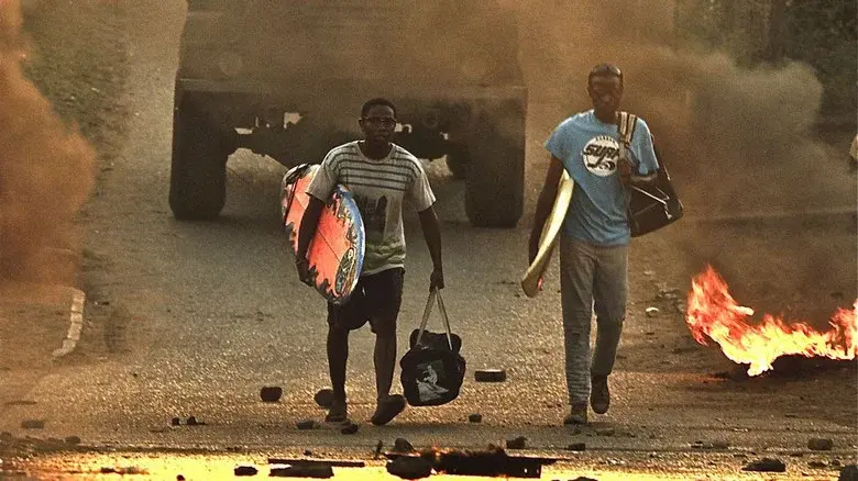 Otelo Burning still 1