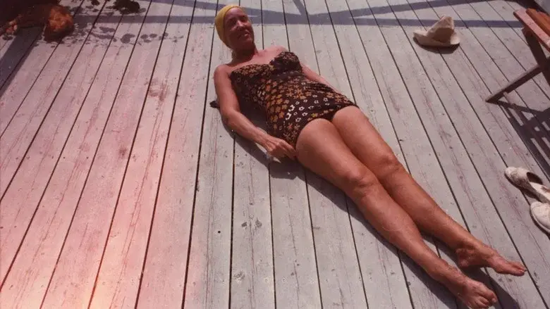 Grey Gardens still 7
