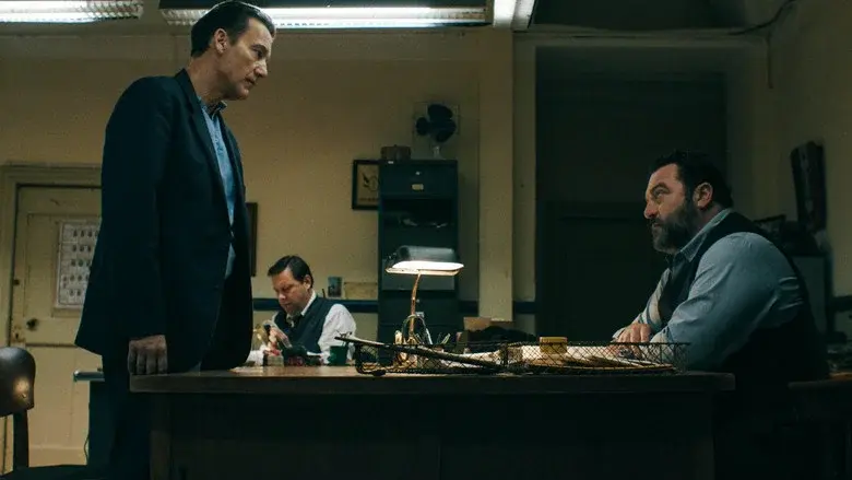 Monsieur Spade still 7