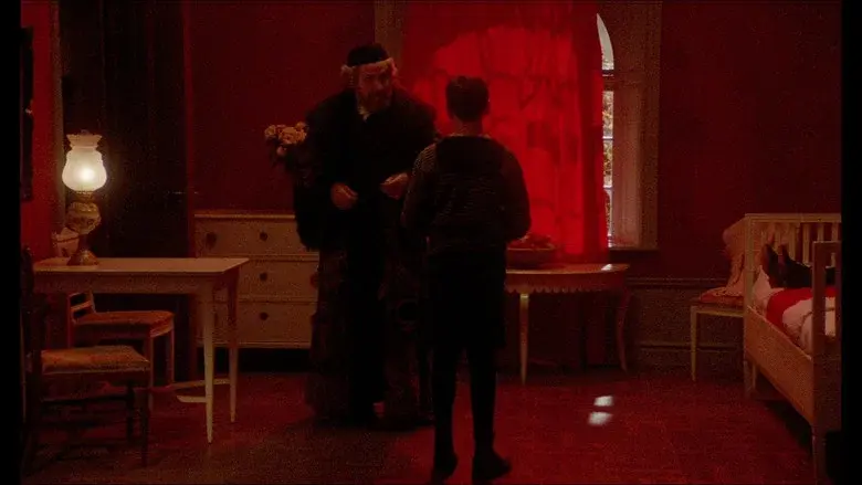 Fanny and Alexander still 3
