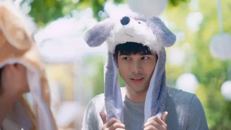 Golden Blood still 8