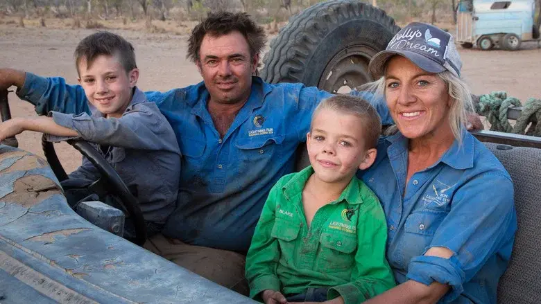 Outback Ringer still 1