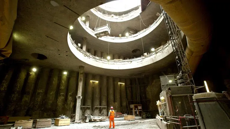 The Fifteen Billion Pound Railway still 2